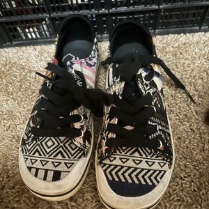 Keen women sneakers.